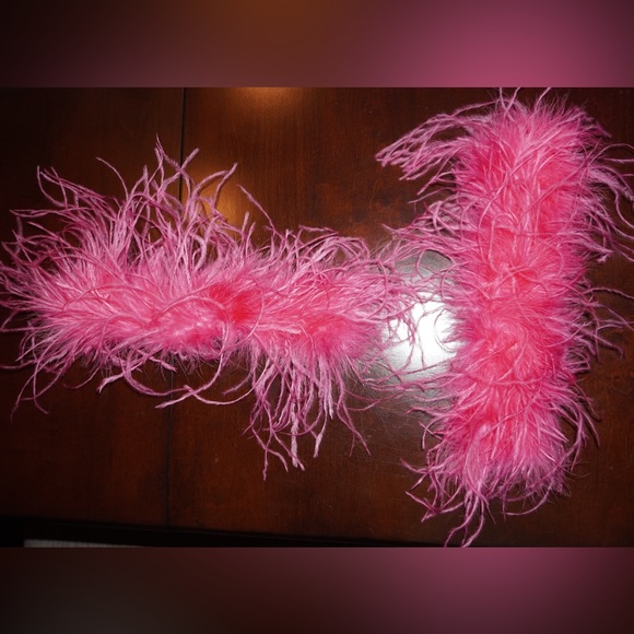 Twenty Fall Pink Ostrich Feather Cuffs - Picture 6 of 7
